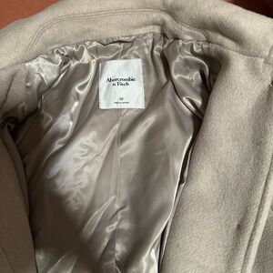 Abercrombie & Fitch Women's Beige Trench Coat